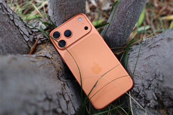 苹果2026年Q2全球智能手机份额冲至20%:创同期新高 全靠iPhone 17不涨价