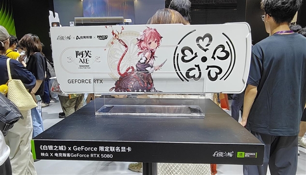 英伟达BW 2026超级芯片RTX Spark首展惊艳：巨型GPU墙成打卡地标