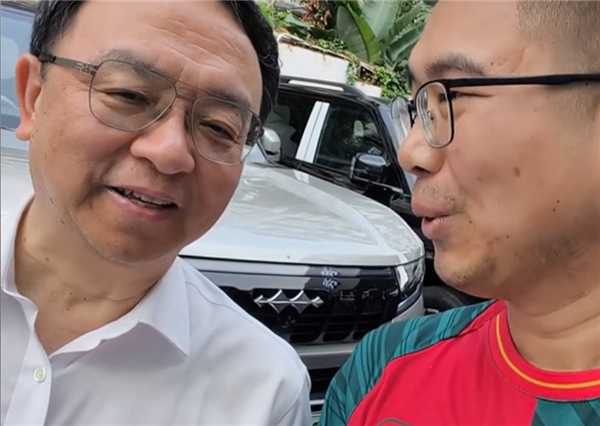 王传福暖心为车主孩子录祝福视频!车主:比亚迪好车 要开一辈子