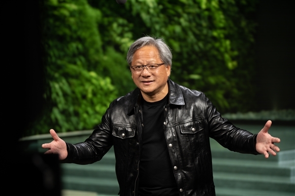 英伟达、微软等联名力挺开源AI！Anthropic反呛：你们有本事把CUDA和Windows也开源啊