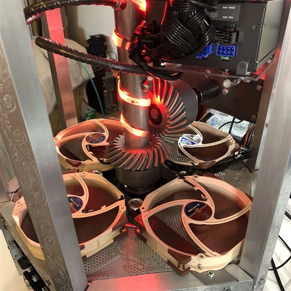 老外耗时整整4个月:造出一台土耳其烤肉架PC!转起来网速还更快