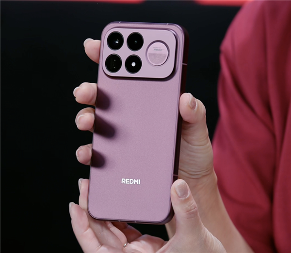REDMI K100 Pro Max真机亮相ChinaJoy!赤霞珠红配色超强质感