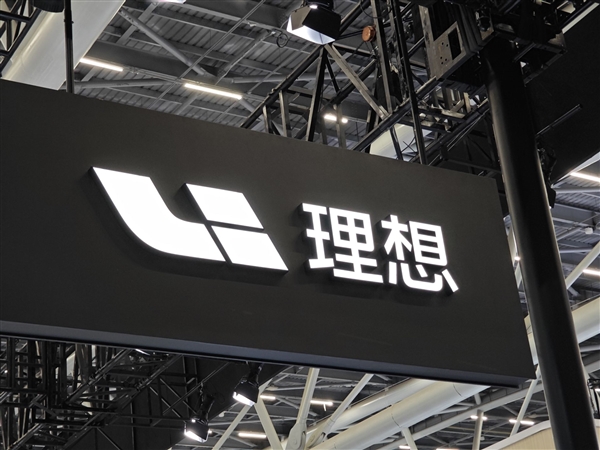 理想汽车7月交付30468辆 L9登顶全尺寸SUV销冠!