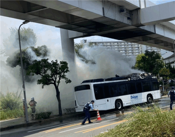 日本国内首例电动大巴起火!涉事车辆为本土品牌五十铃、电池韩国造