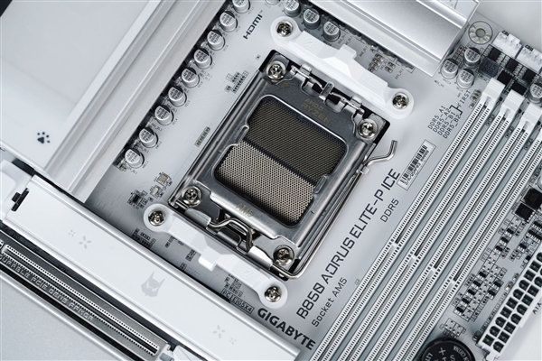 华硕发布TUF B850M WIFI主板:显卡插槽只有PCIe 4.0