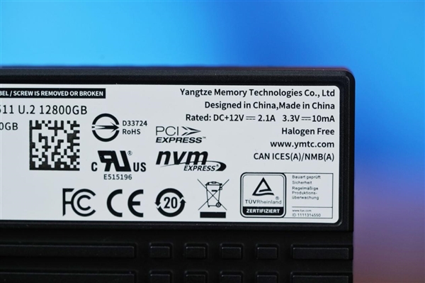 4K随机读写3300K IOPS、双重加密!长江存储PE511 12.8TB企业级SSD图赏