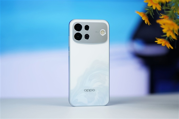 自带散热风扇、IP69防水！OPPO K15图赏