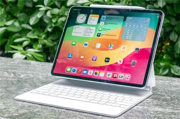 挑战三星独家供货!京东方争取iPad Air OLED面板入场券