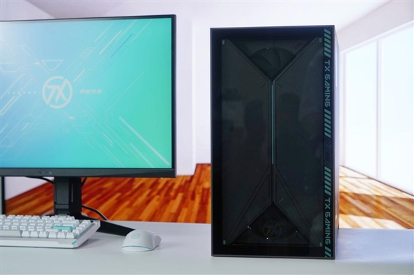 酷睿Ultra 9+RTX 5060 Ti 华硕天选7X台式机图赏