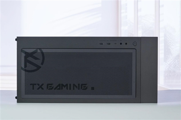 酷睿Ultra 9+RTX 5060 Ti 华硕天选7X台式机图赏