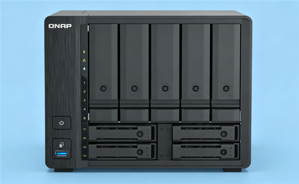 威联通推出NAS新品TS-h966TX:万兆网口、双雷电4
