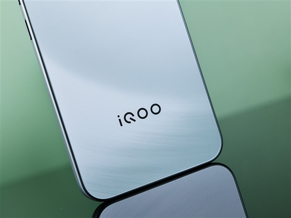 iQOO Z11S上手:万级大电池根本用不完