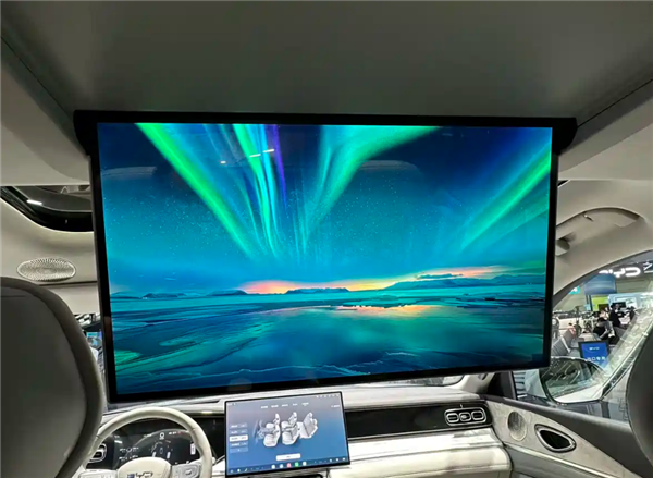 续航900km还配冰箱彩电沙发！比亚迪海狮08成都车展亮相