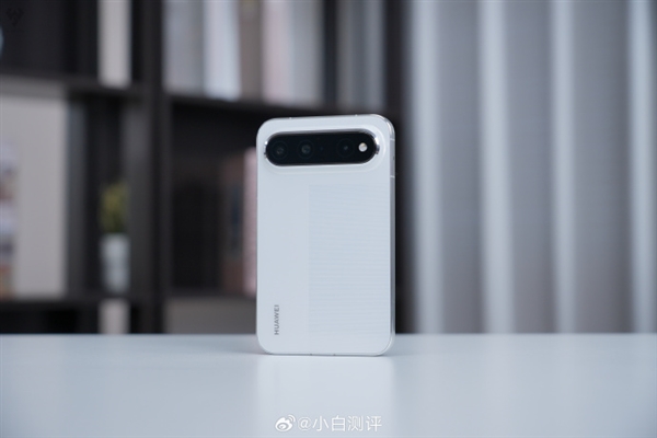 屏占比最高机型！华为Pura X View四色真机实拍：感受下阔直板形态