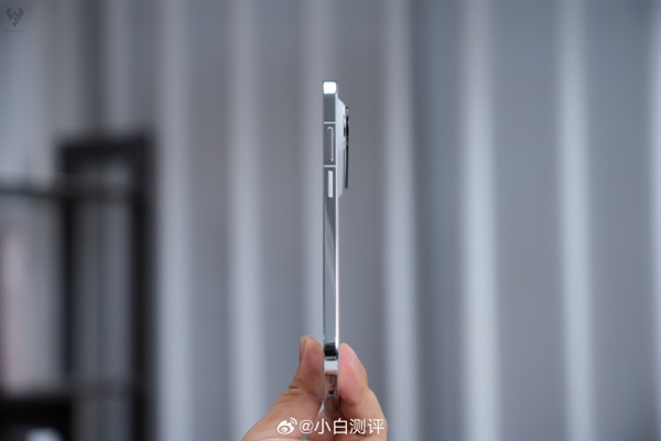屏占比最高机型！华为Pura X View四色真机实拍：感受下阔直板形态