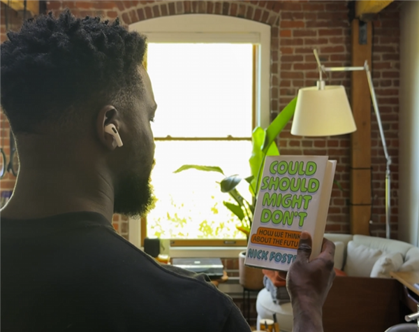 苹果首款带摄像头的耳机！AirPods神秘新品功能揭晓