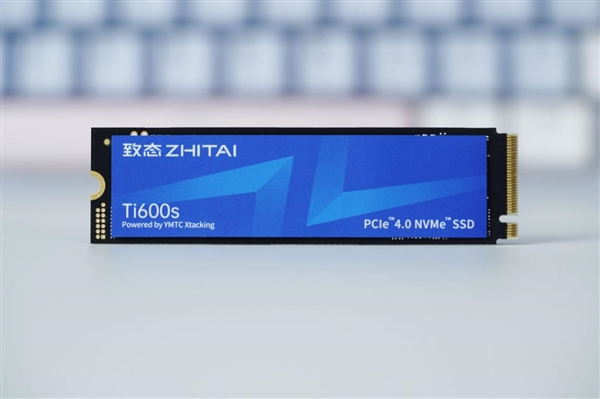 随机写入速度翻倍!长江存储致态Ti600s 2TB SSD图赏