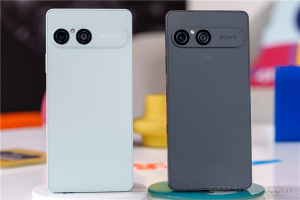 索尼Xperia 10 VIII发布:6.1英寸无孔屏+SD卡扩展 售价突破5000元
