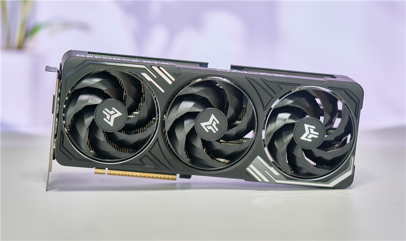 在风景最好的3A大作中表现如何!影驰RTX 5080金属大师黑金版OC挑战《刺客信条:黑旗 记忆重置》全画质