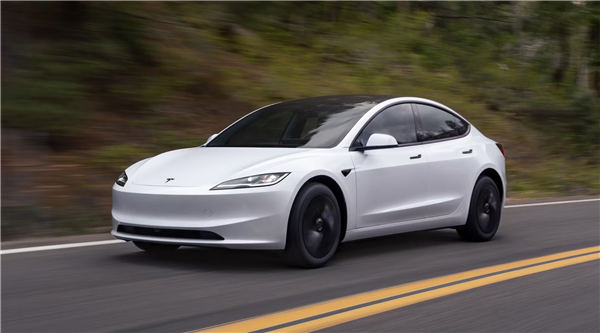 廉价版特斯拉Model 3中国香港、中国澳门上线:配置大砍、售价不到18万