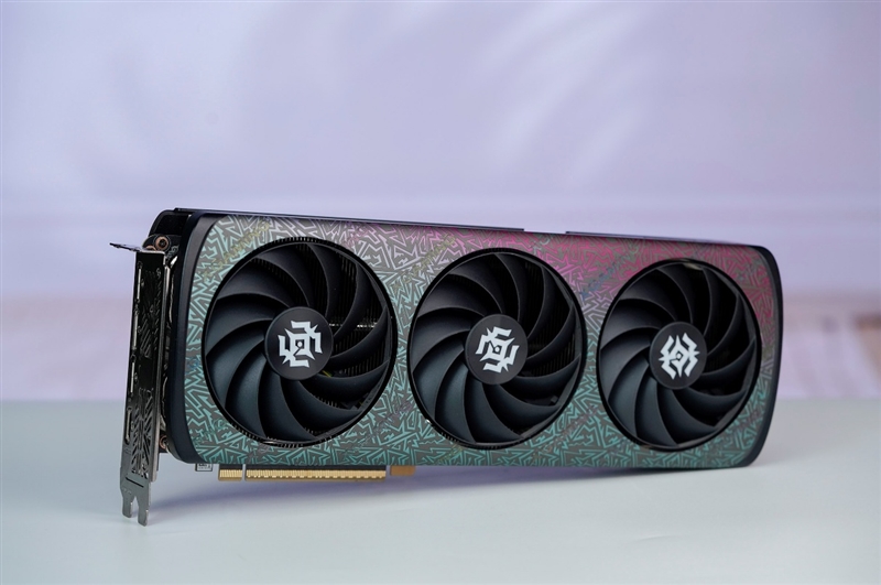 联名蜘蛛侠破境新生 索泰 GeForce RTX 5070 Ti 16GB XGAMING OC BLACK显卡评测:DDR4/DDR5双平台性能同样强劲