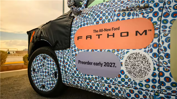 福特纯电皮卡Fathom实车曝光:空间比丰田RAV4还大 还能给住宅供电