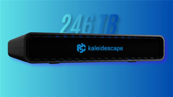 富哥专享!246TB SSD影音服务器发布:25路4K同播 售价直冲百万