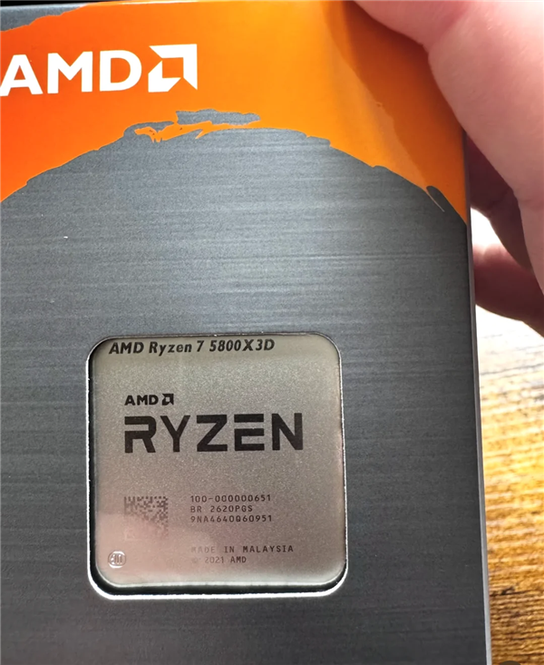 攒钱等AM6!玩家从3700X升级5800X3D:称AM4还能再战几年