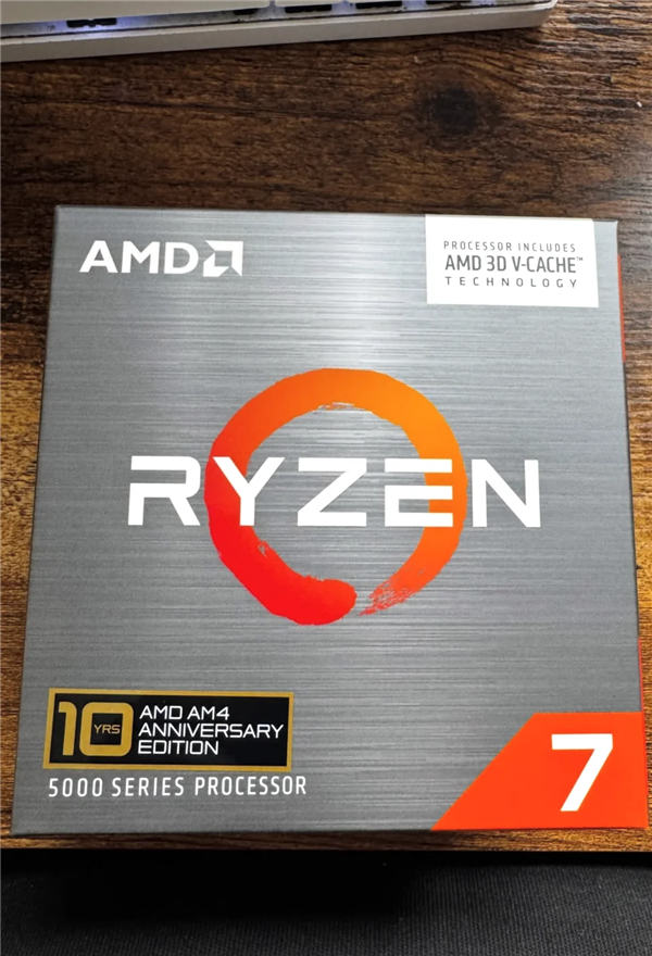 攒钱等AM6!玩家从3700X升级5800X3D:称AM4还能再战几年