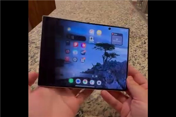 iPhone Duo开合动画被抄遍全网:安卓立马安排上了