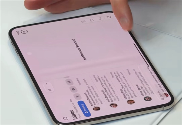 折痕真有那么重要吗:iPhone Duo被喷惨了