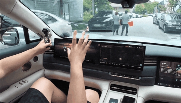 只要20万出头 智己让你买到“中国版Cybercab”?
