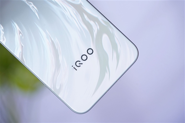 天玑9500M双芯加持!iQOO Neo11至尊版图赏