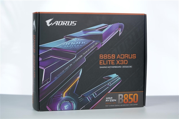 16+2+2相供电 配4路M.2!技嘉B850 AORUS ELITE X3D图赏