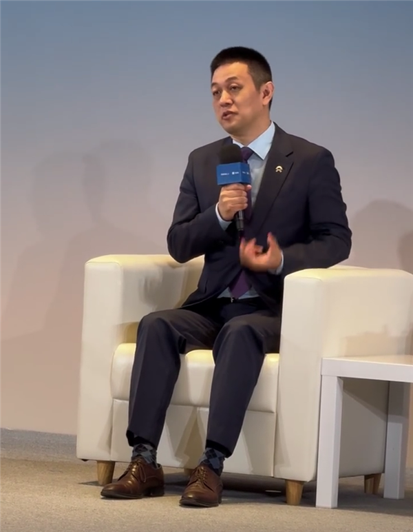 有能换电的吉利 哥们你还买蔚来吗？