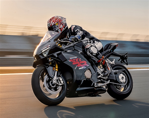 WSBK六冠王杀回市场称王!张雪机车9月超越春风 登顶大排量摩托销冠