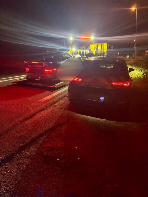 法国史上最快超速!保时捷911 GT3高速上狂飙312km/h 超出测速雷达抓拍上限