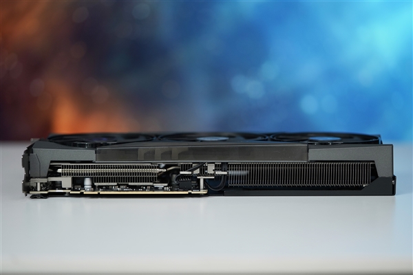 2K游戏新主力!微星RTX 5060 Ti 8G GAMING TRIO OC显卡图赏