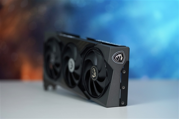 2K游戏新主力!微星RTX 5060 Ti 8G GAMING TRIO OC显卡图赏